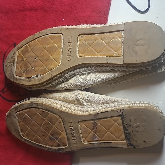 Chanel - Picture 3 of 4